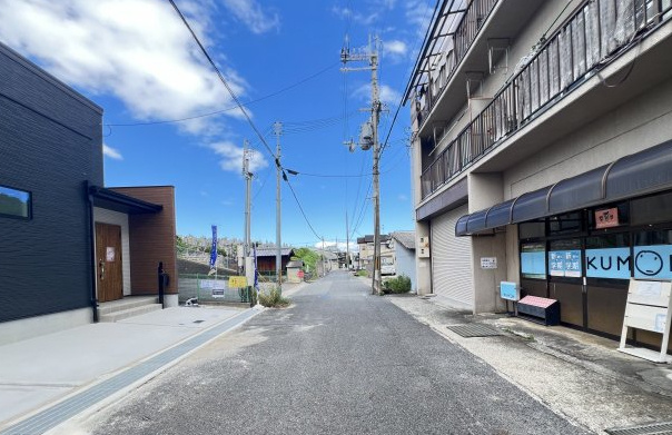桜井市安倍木材団地1丁目全3区画の前面道路含む現地写真|前面道路含む現地写真です