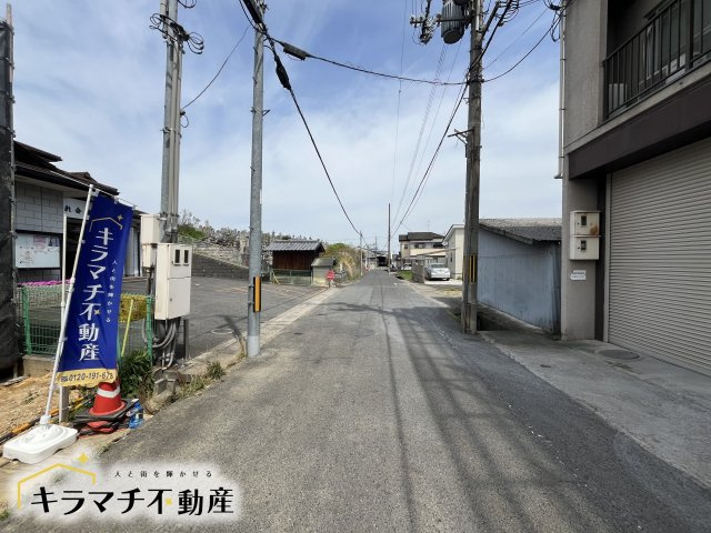 桜井市安倍木材団地1丁目全3区画の前面道路含む現地写真
