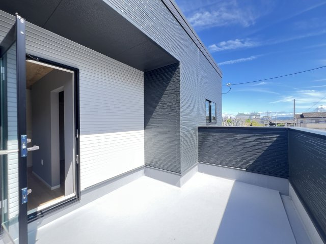 桜井市安倍木材団地1丁目全3区画のバルコニー|ワイドバルコニー　アウトドアリビングとしても活躍しそうです♪