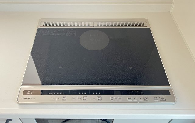 桜井市安倍木材団地1丁目全3区画のキッチン|IHクッキングヒーター3口　安全で料理も楽しくなりそう