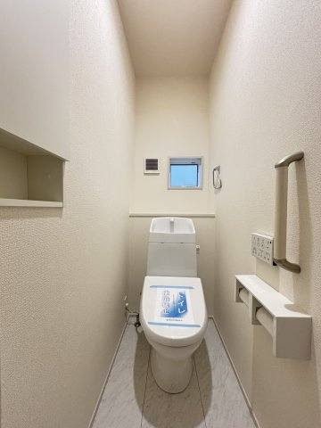 磯城郡田原本町八尾１棟のトイレ|温水洗浄便座付きトイレ　