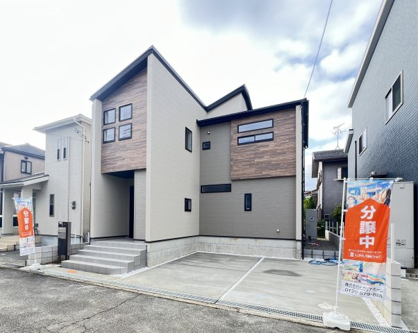 磯城郡田原本町八尾１棟の外観