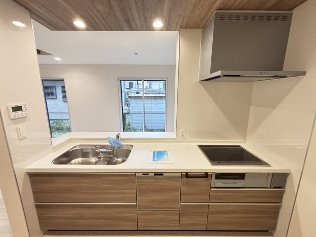 磯城郡田原本町八尾１棟のキッチン|引き出し収納で使いやすいシステムキッチン