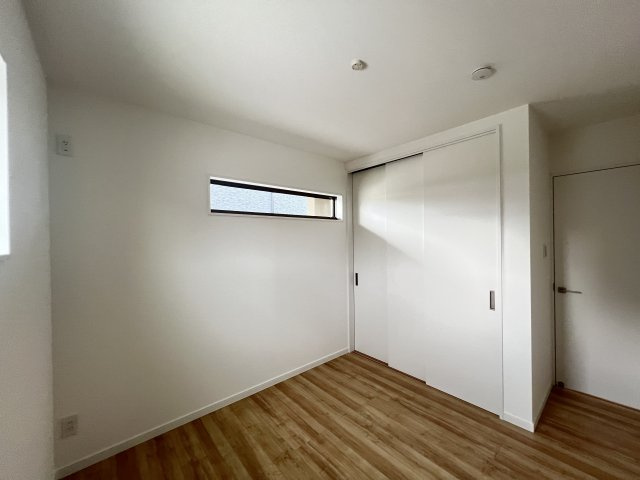 グリーンステージ　浮孔Ⅲの洋室|子供部屋にぴったり　洋室5帖