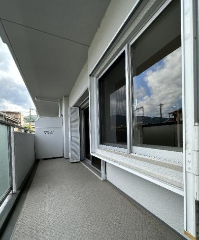 朝倉グリーンマンション　1991年3月築のバルコニー|南向きのバルコニーで日当たり良好！