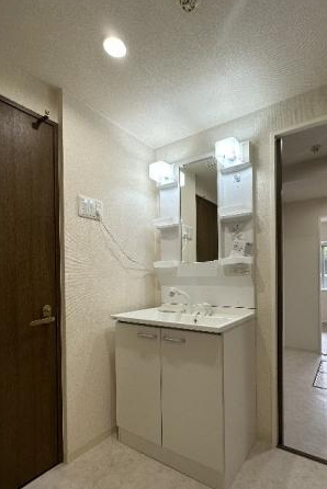 朝倉グリーンマンション　1991年3月築の洗面所