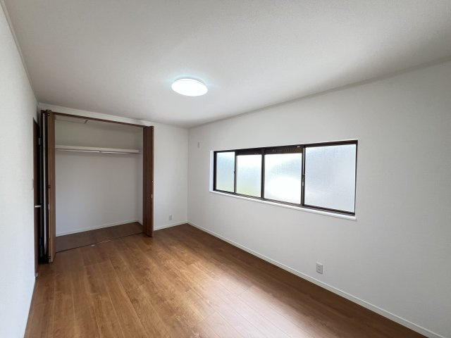 橿原市白橿町7丁目の寝室|洋室7.5帖　クローゼット付き