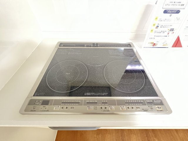 橿原市白橿町7丁目のキッチン|3口　IHクッキングヒーター