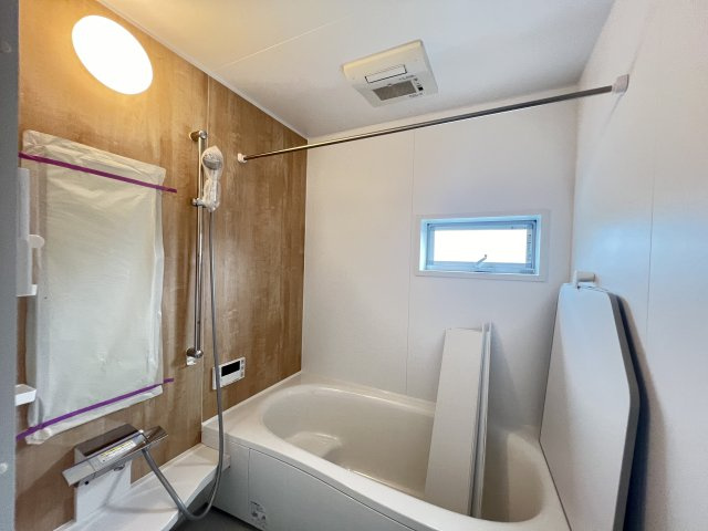 橿原市醍醐町431-3　の浴室|のびのび入浴できる1坪タイプシステムバス