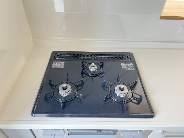 橿原市醍醐町431-3　のキッチン|ガスコンロ3口　