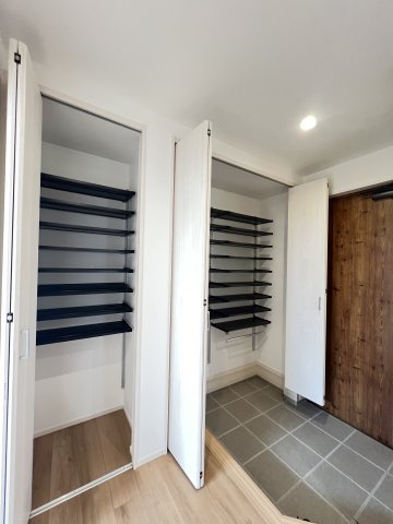 北葛城郡広陵町大字笠4区画の寝室|主寝室に最適な洋室8.02帖　クローゼット付き