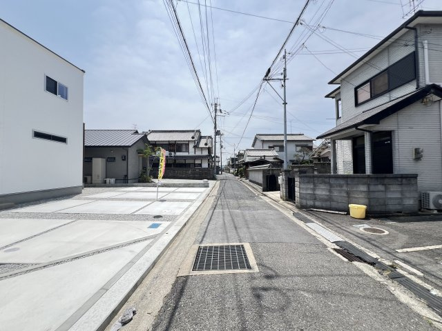 北葛城郡広陵町大字笠4区画の前面道路含む現地写真