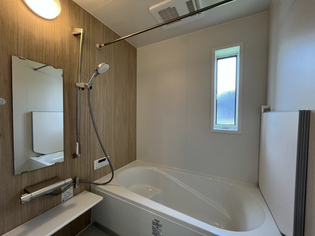 橿原市曲川町5丁目1期全2区画の浴室|足をしっかり伸ばすことができ、お風呂もゆっくり浸かれます♪
