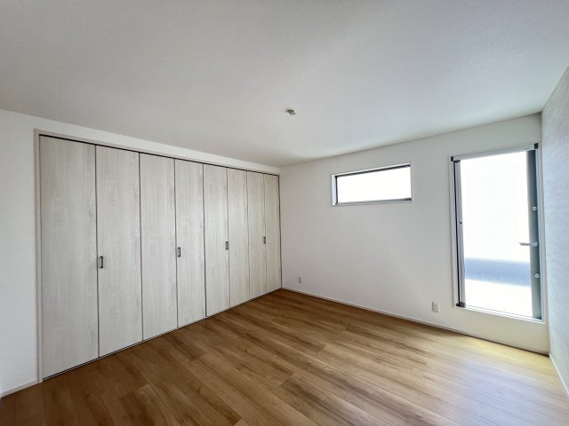 北葛城郡広陵町大字笠4区画の寝室|主寝室に最適な洋室8帖