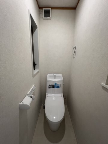 香芝市五位堂1丁目のトイレ|シンプルで使いやすいトイレです。