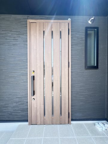 北葛城郡広陵町大字笠4区画の玄関|モダンで落ち着いた玄関