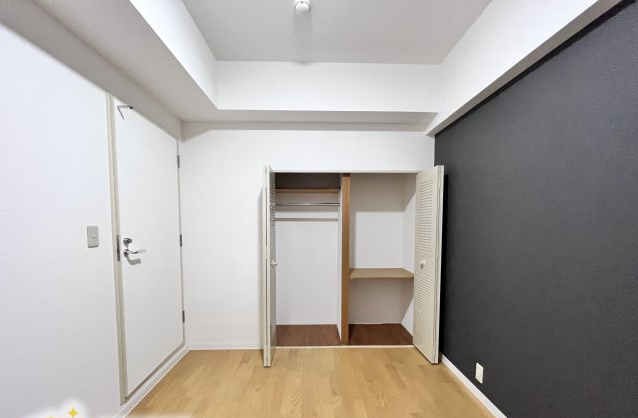 コスモ橿原神宮前　1988年4月築の洋室