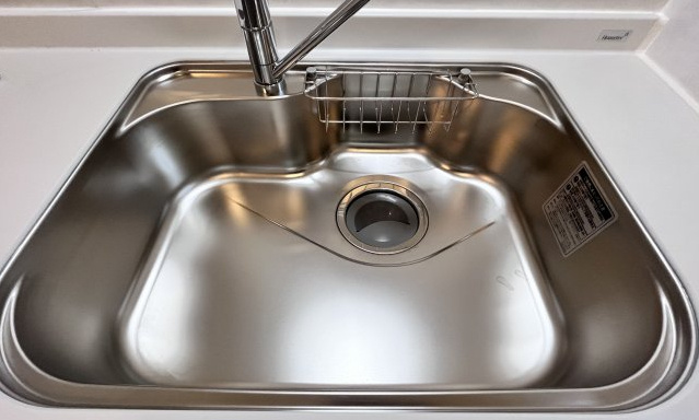 コスモ橿原神宮前　1988年4月築のキッチン|広々シンクです
