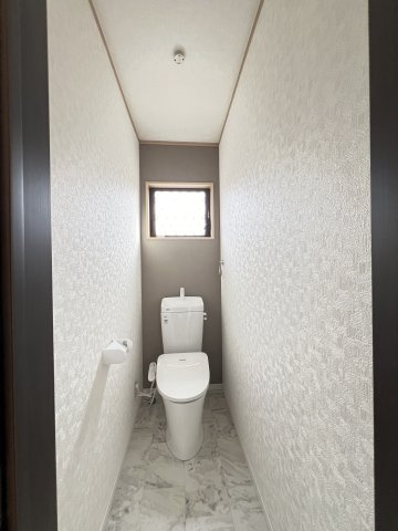 奈良県磯城郡三宅町大字屏風のトイレ|温水洗浄便座付きトイレ