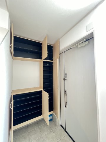 磯城郡川西町結崎の玄関|内玄関　シューズボックス付き