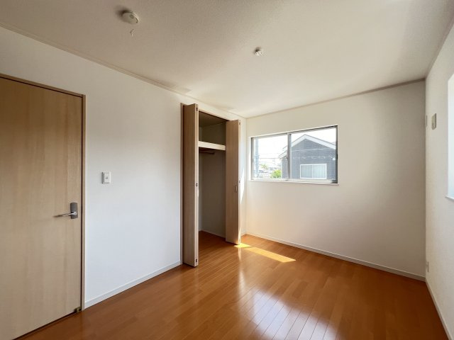 磯城郡川西町結崎の子供部屋|家族の個室や子供部屋に使える洋室　クローゼット付き