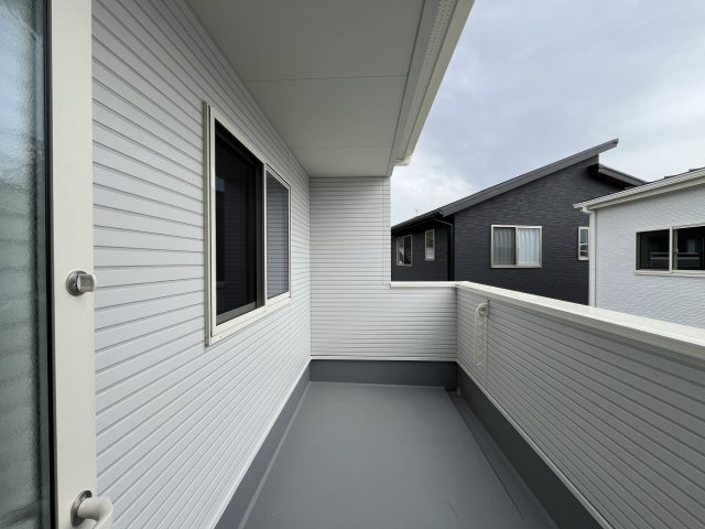 桜井市金屋全3区画のバルコニー|南向きのバルコニーで日当たり良好！
