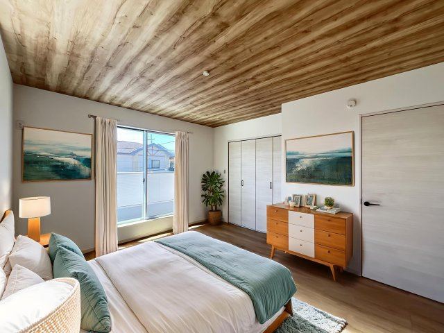 橿原市山之坊町85-27の寝室|寝室8.5帖　この家具はAI生成によって配置されたものです