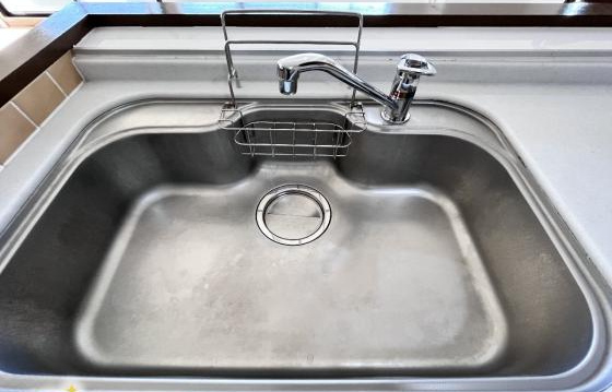 ネオハイツ八木西　1992年2月築のその他|広々シンクで、リビングから洗い場の手元も隠れています！