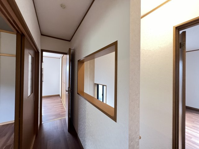 奈良県大和郡山市矢田町の内装|2階廊下内装です。