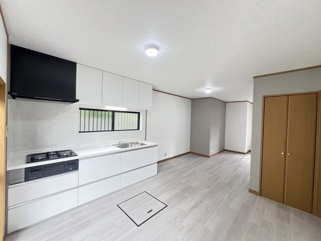 奈良県大和郡山市矢田町の居間・リビング|明るいダイニングスペースです。