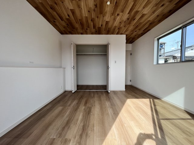 桜井市大字芝４区画の収納|各部屋に収納もあるから、荷物の多いご家族も安心ですね♪
