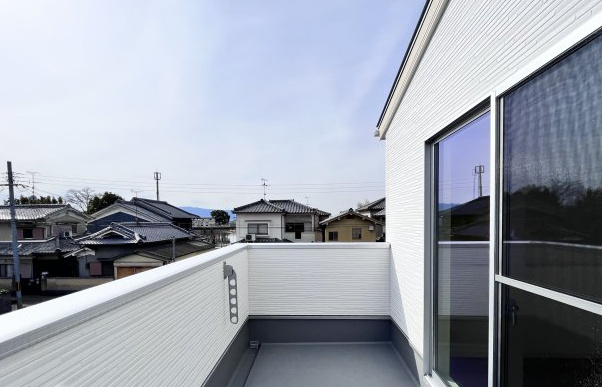 桜井市大字芝４区画のバルコニー