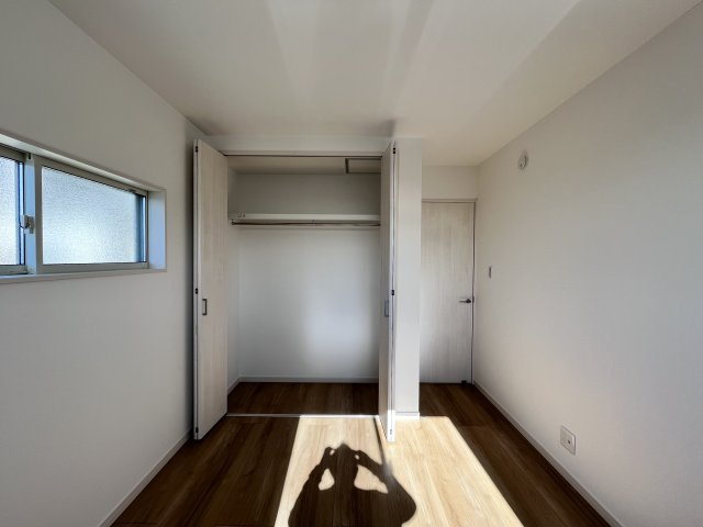 桜井市大字芝４区画の子供部屋|収納もお部屋の広さもたっぷりの物件です♪
