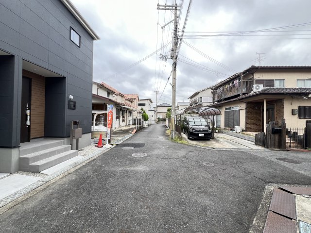 橿原市北妙法寺町5期全1棟の前面道路含む現地写真|前面道路含む現地写真です