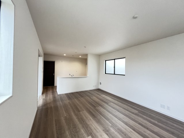 橿原市北妙法寺町5期全1棟の居間・リビング|リビングダイニング16.14帖