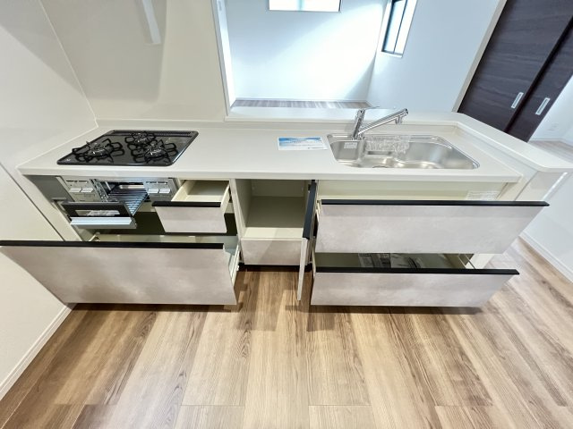 橿原市北妙法寺町5期全1棟の洗面所|広々とした洗面脱衣所です