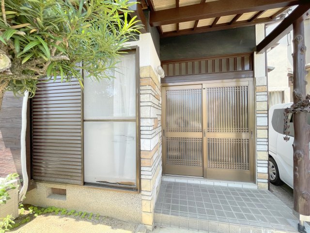 城北町戸建貸家のエントランス