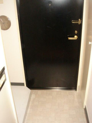 【玄関】 | リバーサイド布萬 | シンプルで使いやすい玄関です