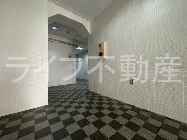 ターミナルプラザのロビー|清潔なロビーです