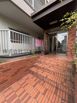 【エントランス】 | グランドハイツ1号館