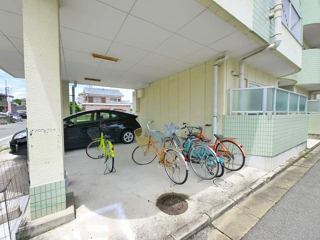 ラックハウスのその他共用部分|自転車置き場です。