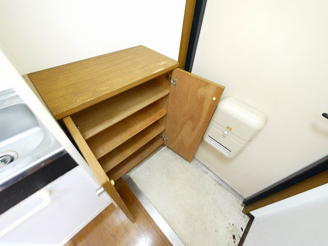 ラックハウスの浴室|日々の疲れを癒すお風呂付です