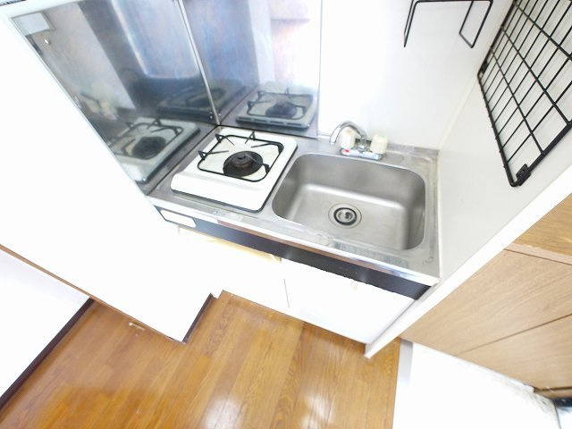 ラックハウスのキッチン|きれいなキッチンです