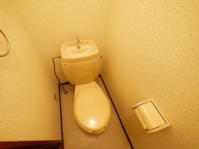 ラックハウスのトイレ|コンパクトで使いやすいトイレです