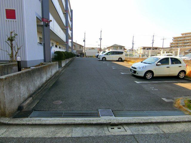 サウスヒル泉ヶ丘の駐車場