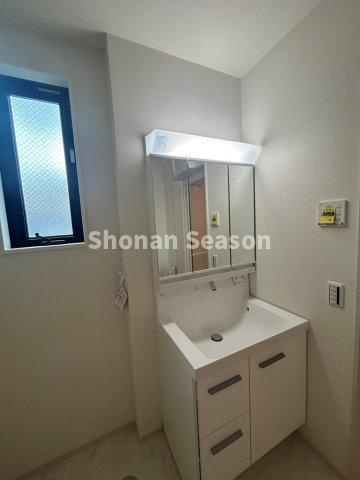 【独立洗面台】 | 収納・機能性に優れた独立洗面台をご用意しました♪