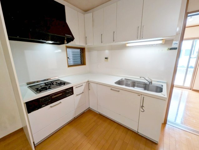 梅津東構口町のキッチン