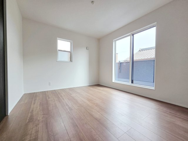 【洋室】 | 東海市第１中央町　２号棟