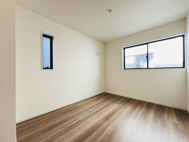 碧南市沢渡町182『仲介手数料無料』新築戸建ての洋室