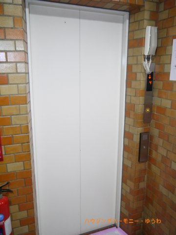 【その他共用部分】 | リーフハイツ | エレベーターがあるので、楽です。